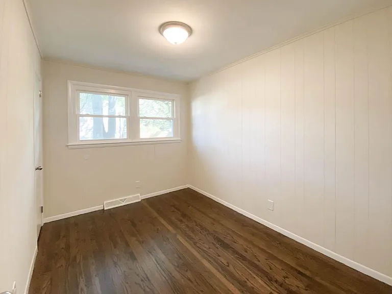 622 Fairmount Dr — Photo 13
