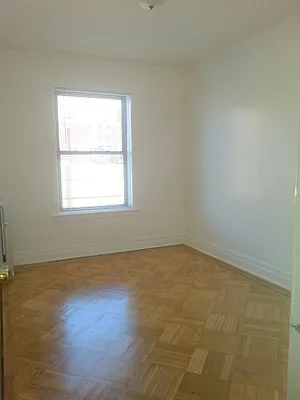 Rented by B.Belinda Realty LLC. | media 4