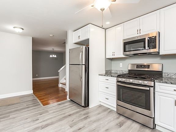 4th image of 34-36 Petipas Ln