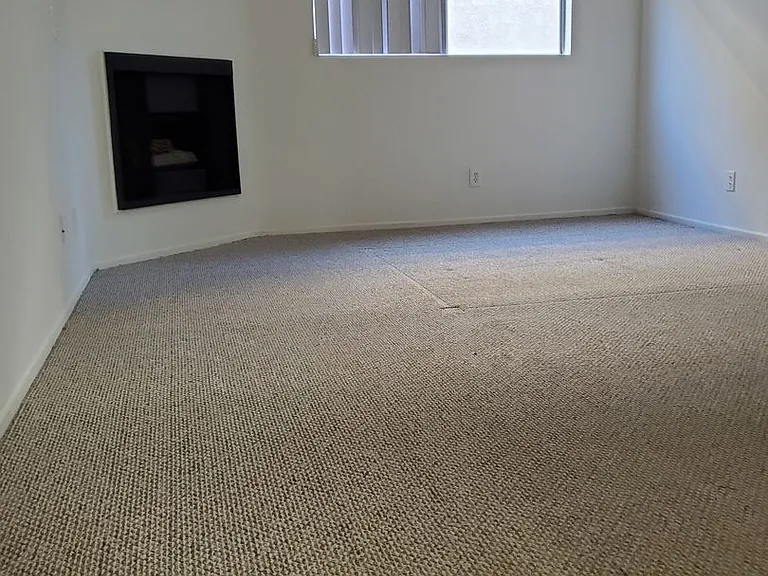 12707 Caswell Ave — Photo 13