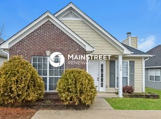 140 Mayfair Ln, Calera, AL 35040