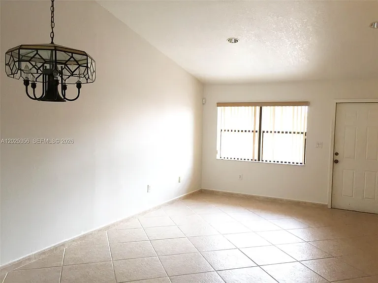 15570 SW 76th Ln #B93-9 — Photo 2