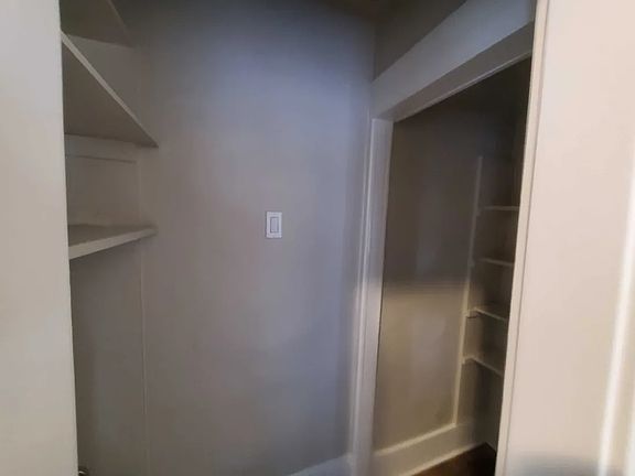 5th image of 444 S 7th St APT 3