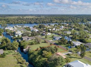 2210 Waylife Ct, Alva, FL 33920