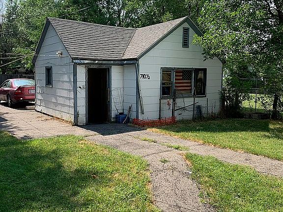 5th image of 710 S 32nd St