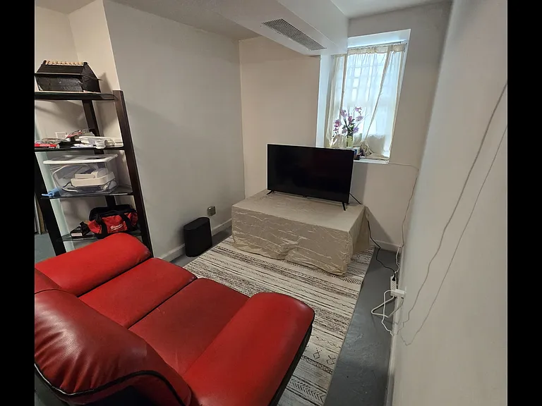 1651 Holland Ave #1 — Photo 7