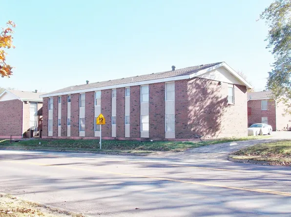 320 E State St #7, Mountain Grove, MO 65711