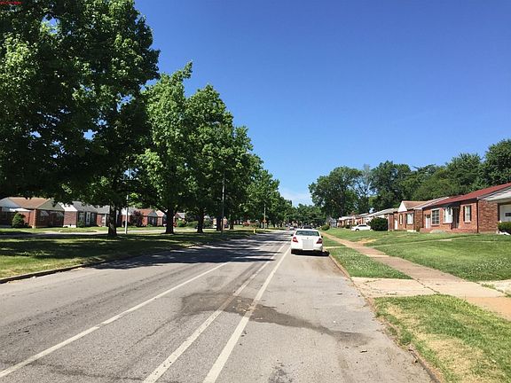 4th image of 913 Riverview Blvd