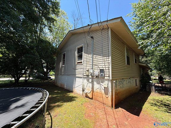 4th image of 3207 Boswell Rd