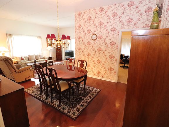 5th image of 6801 N Milwaukee Ave APT 110