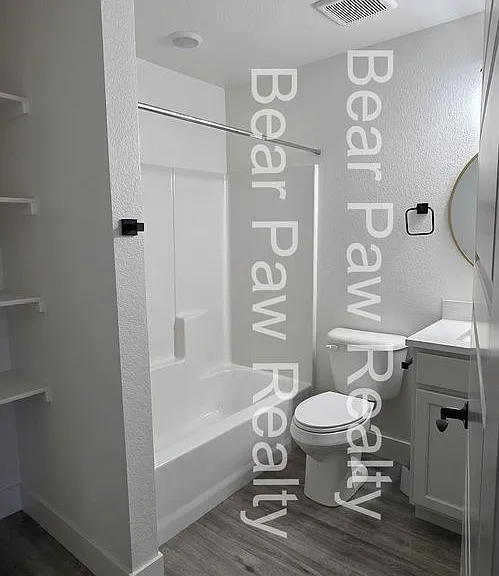 2912 Cribbon Ave — Photo 7