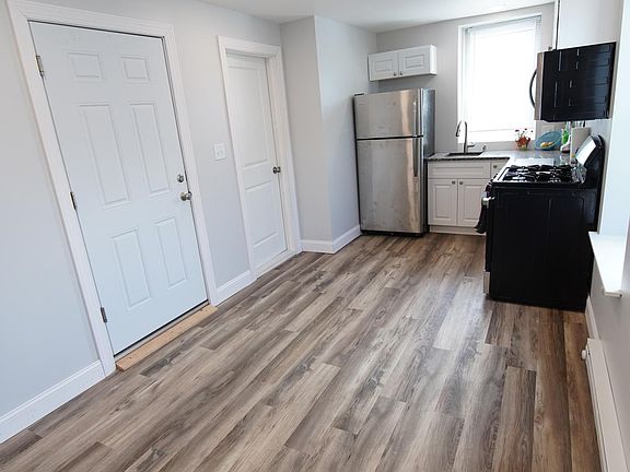 5th image of 409.5 Hermitage St #2