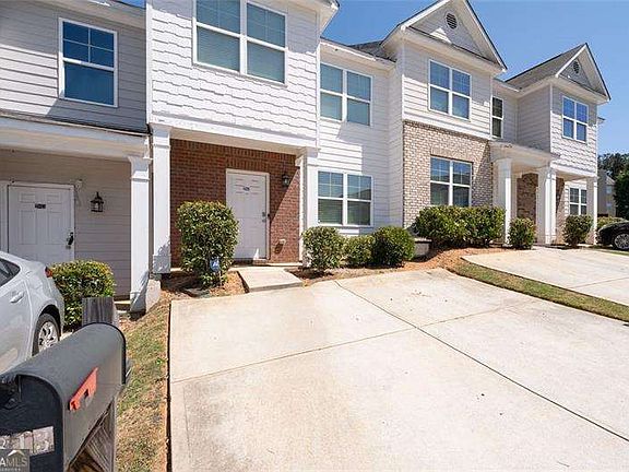 3rd image of 2813 Laurel Ridge Cir