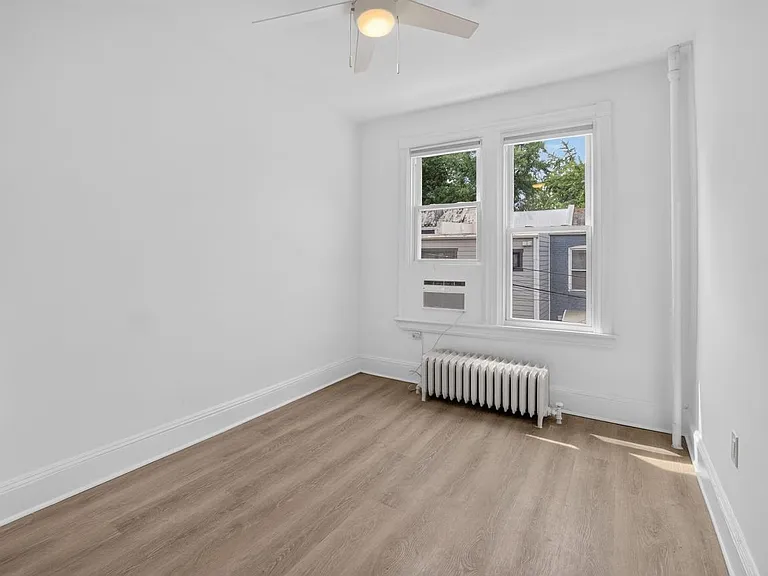 766 Hobart Pl NW — Photo 10