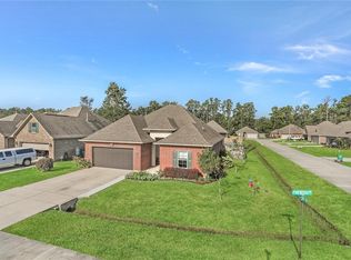 437 Pinewood Dr, Covington, LA 70435