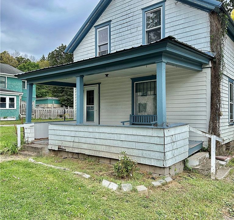 1st image of 16 Taylor St