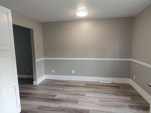 5th image of 115 Bard Dr