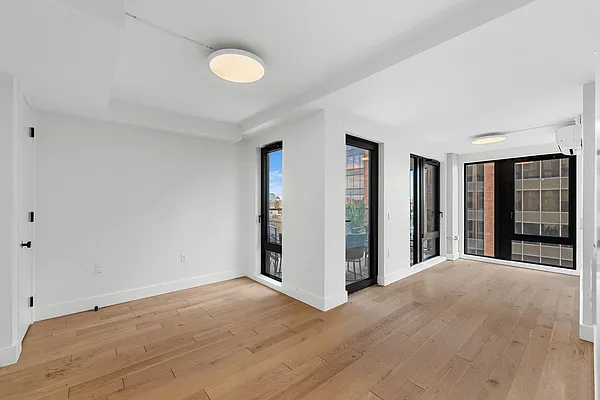 Rented by REAL New York | media 32