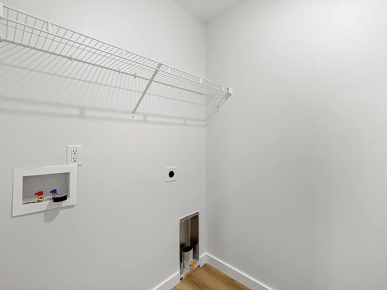 689 Neighborhood Rd — Photo 31