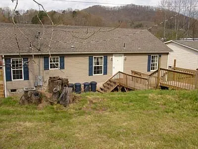 93 Crestview Hts — Photo 3