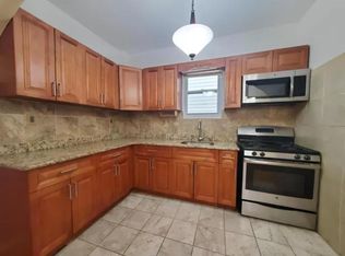 78 Clerk St #2R, Jersey City, NJ 07305