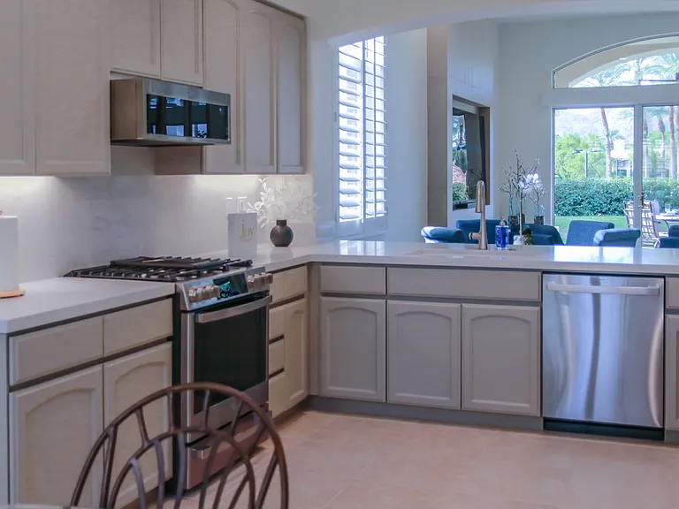 48295 Casita Dr — Photo 15