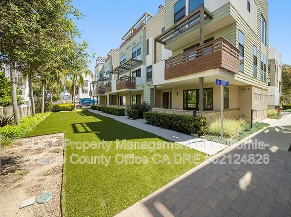 661 W 17th St, Costa Mesa, CA