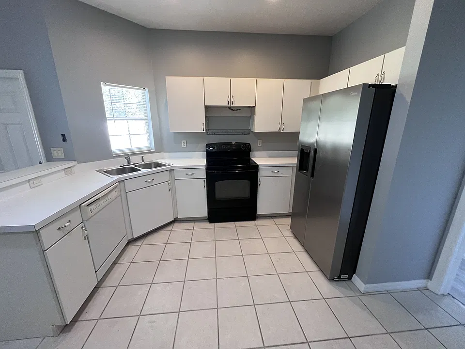 13115 Kings Crossing Dr