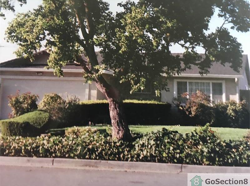 1st image of 577 River View Dr
