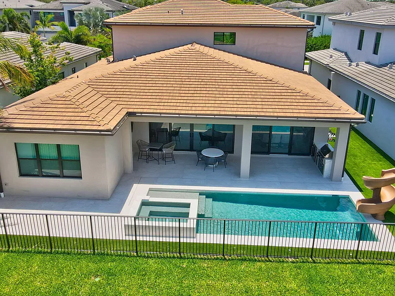 17112 Aquavera Way — Photo 69