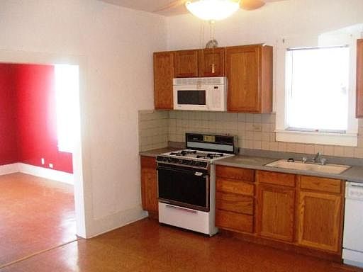 5th image of 219 SOUTHOLME AVE