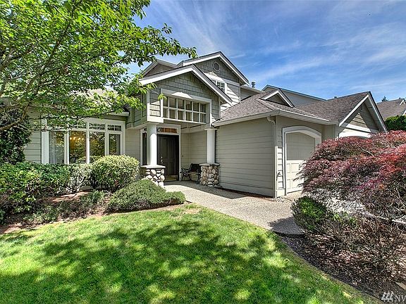 2nd image of 130 249th Pl NE