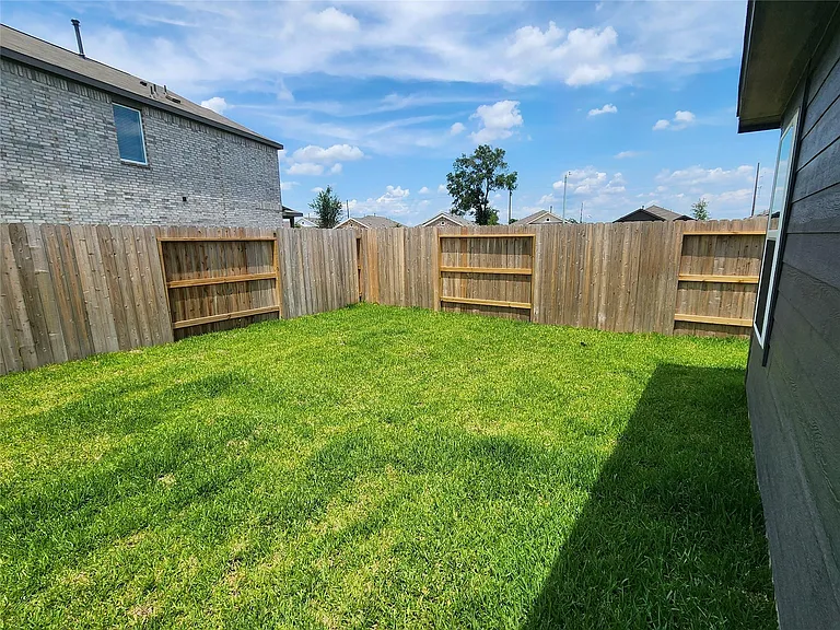 929 Capracotta Dr — Photo 29