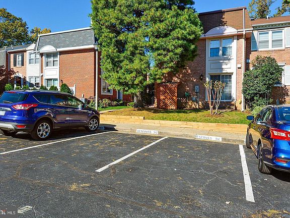 3rd image of 1343 Chetworth Ct