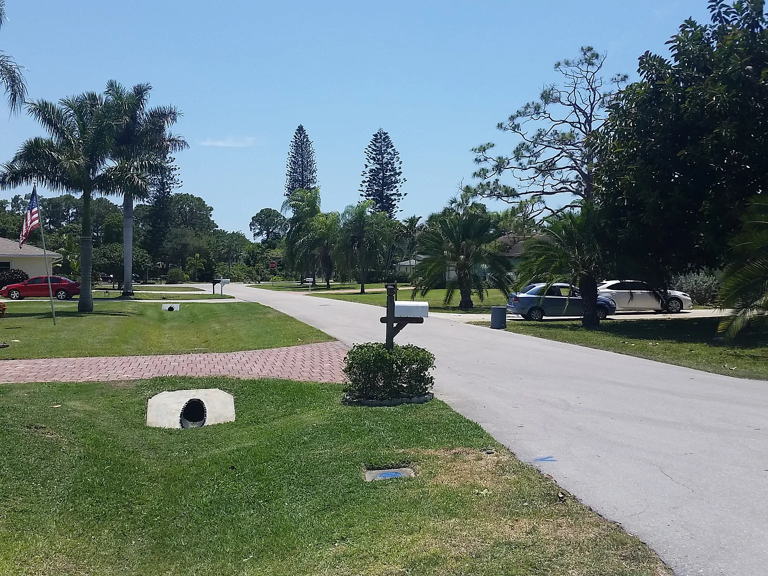 Won't Last! Updated 3/2 Bungalow In Very Desireable Bonita Shores! — Photo 3
