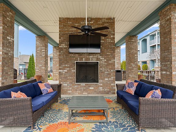 4th image of 14001 Ardmore Springs Cir #3-3208