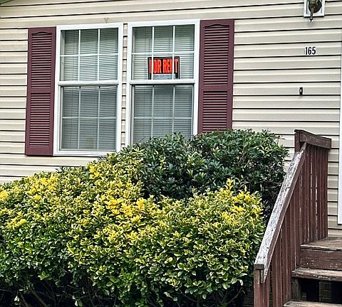 2nd image of 165 Skyway Ct