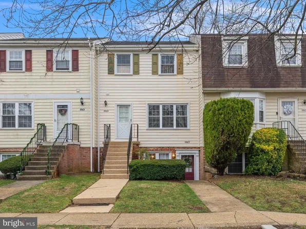 1645 Hart Ct, Crofton, MD 21114