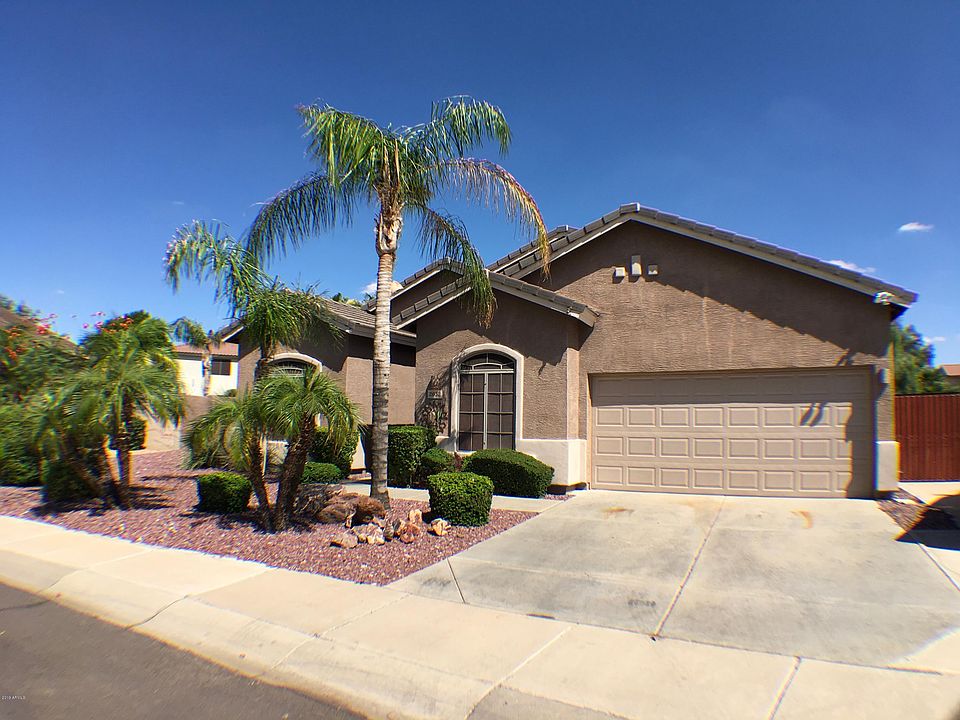 1st image of 2632 E Torrey Pines Ln