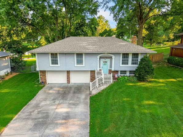 9811 McGurk Rd, Kansas City, KS 66109