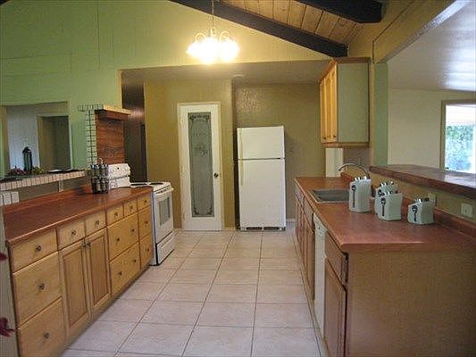 4th image of 15-2728 Maiko St