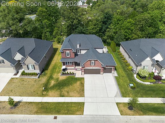 2nd image of 2976 Andlaur Dr