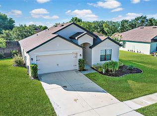4551 Barbuda Dr, Tavares, FL 32778