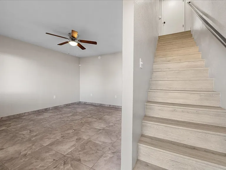 2205 N 9th Ave — Photo 5