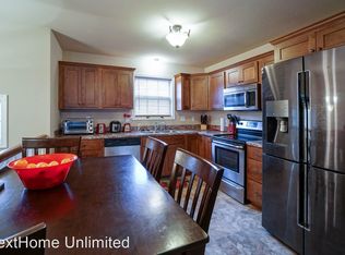 622 W Pine St, Junction City, KS 66441