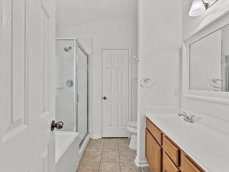 202 Pebble Walk Ln — Photo 20
