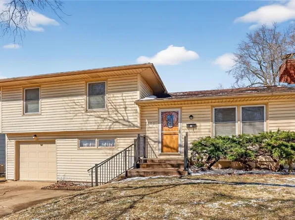 7800 W 96th St, Overland Park, KS 66212