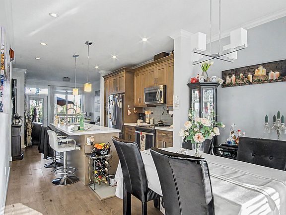 5th image of 16127 87th Ave #37