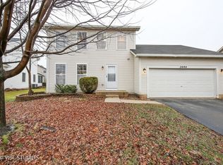 2680 Lindgren Trl, Aurora, IL 60503