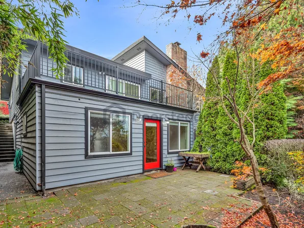 3022 5th Ave W, Seattle, WA 98119